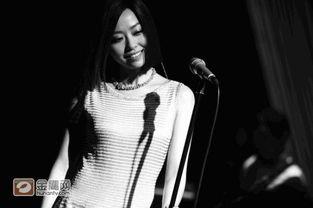 倾听：张靓颖-现场专辑,倾心演绎，倾情共鸣